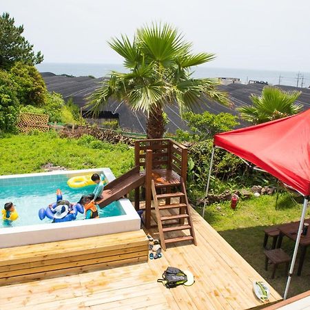 Jeju Sunflower Pension مدينة سيوجويبو المظهر الخارجي الصورة
