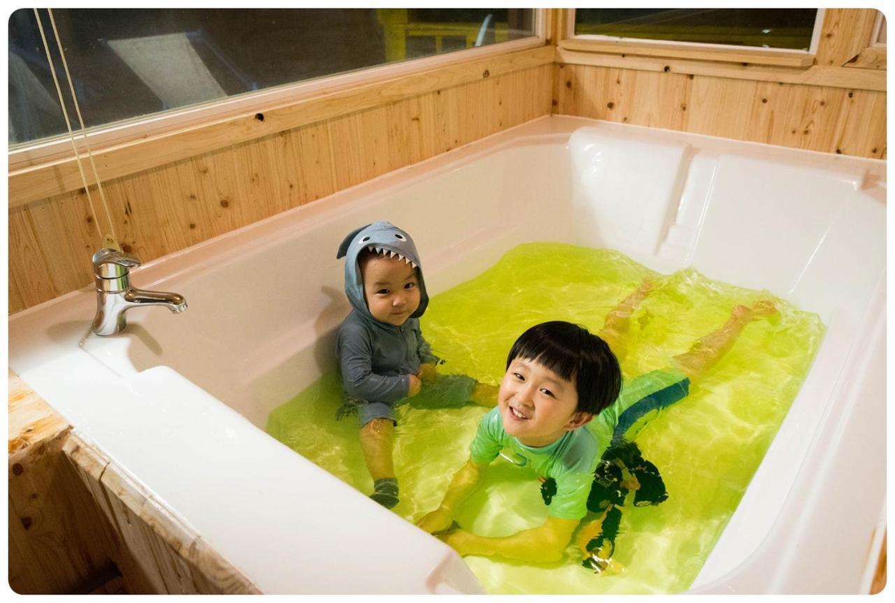 Jeju Sunflower Pension مدينة سيوجويبو المظهر الخارجي الصورة